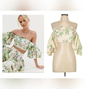 Floral Off-Shoulder Crop Top